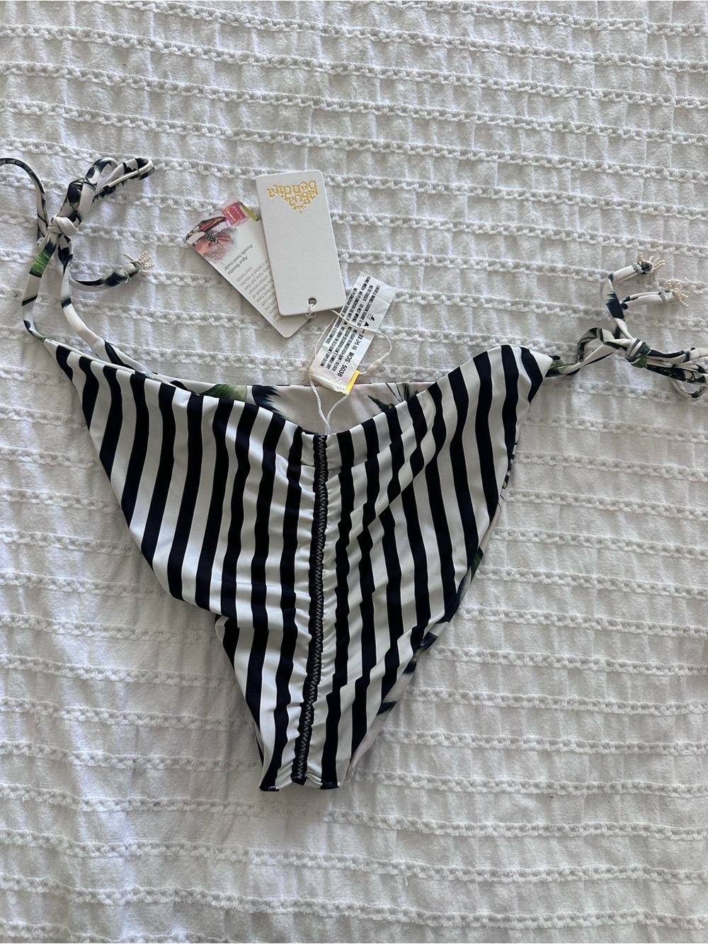 Agua Bendita - Alegria Giard Swimsuit Bottom - Picture 4 of 7